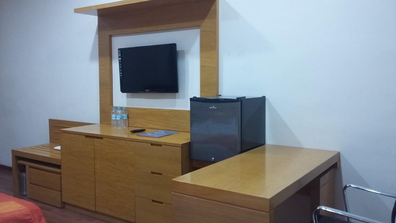 Mourya Lords Inn Kurnool Esterno foto
