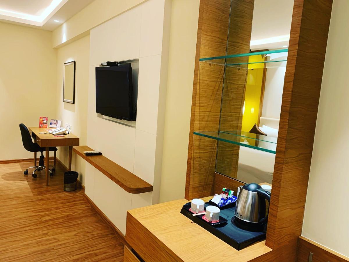 Mourya Lords Inn Kurnool Esterno foto